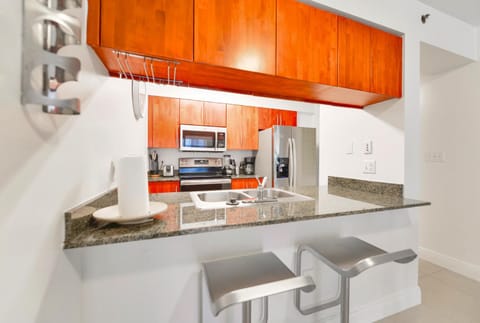 Dining area, kitchen