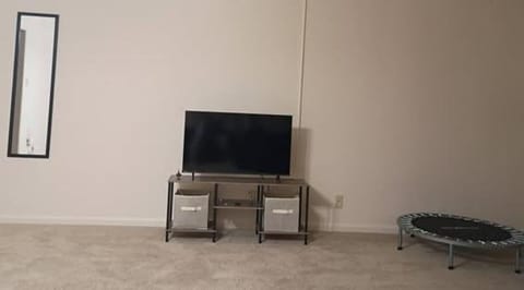 Bay Area Studio Apartment in Belmont