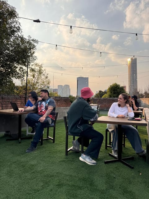 People, Balcony/Terrace, Guests, group of guests