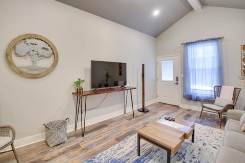 Pet-Friendly Stay Near Hot Springs National Park House in Piney