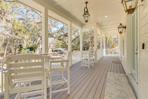 Walk to Springs, 700 Ft to Dtwn! Crystal River Gem House in Crystal River