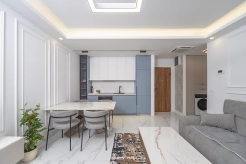 Living room, Dining area, kitchen