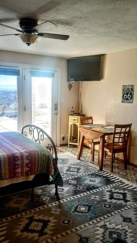 Twilight views guest suite Apartment in Albuquerque