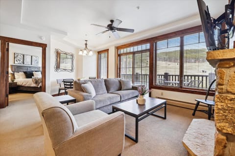 Experience luxury at Crystal Peak Lodge 7303, a ski in ski out condo with amazing resort amenities. Apartment in Breckenridge