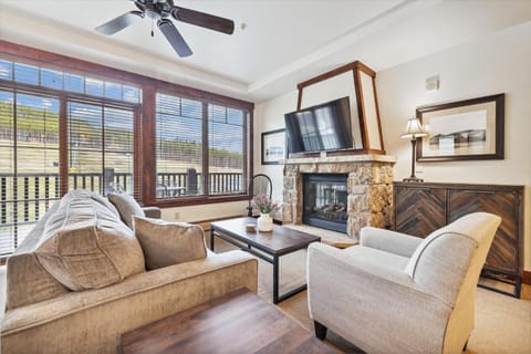 Experience luxury at Crystal Peak Lodge 7303, a ski in ski out condo with amazing resort amenities. Apartment in Breckenridge