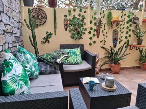 Day, Night, Garden, Balcony/Terrace, Living room