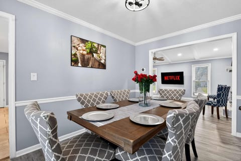 East end Louisville's bright and spacious home House in Jeffersontown