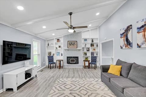 East end Louisville's bright and spacious home House in Jeffersontown