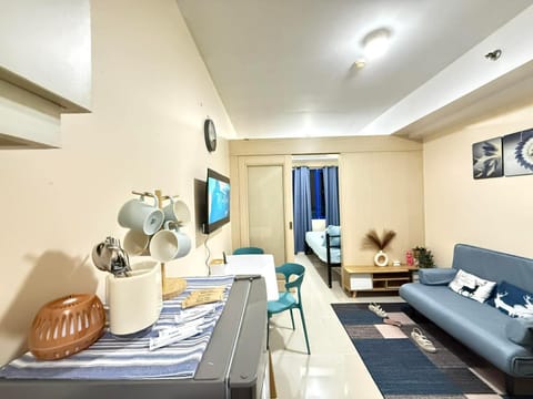 Coffee/tea facilities, Living room, Dining area