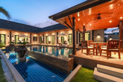 Property building, Pool view, Swimming pool, sunbed