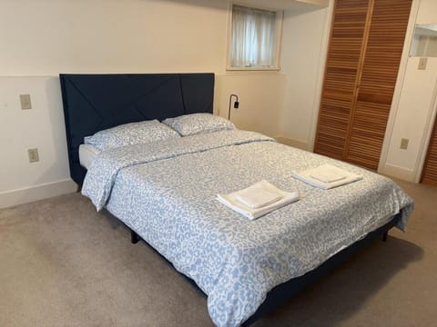 West Vancouver 3B Home Near UBC Beaches & Transit House in Vancouver