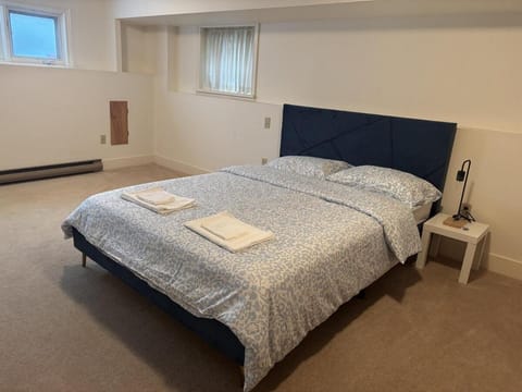 West Vancouver 3B Home Near UBC Beaches & Transit House in Vancouver