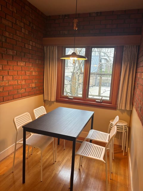 West Side Vancouver Private Room, Near UBC, Beaches and Transit Bed and Breakfast in Vancouver