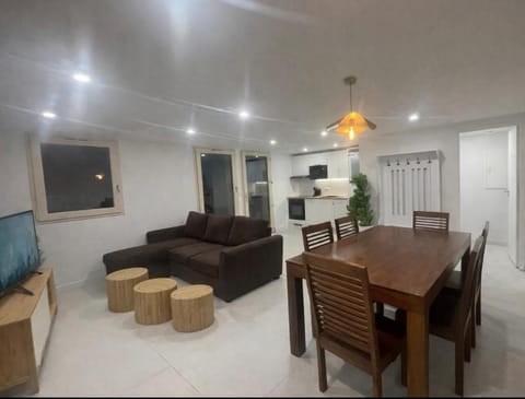 Bali appartement Balnéo - Clim 4 personnes Apartment in Villefranche-sur-Saone