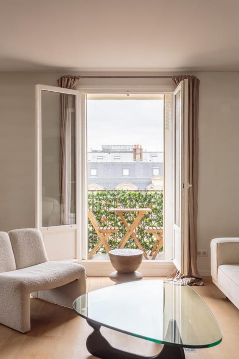 Balcony/Terrace, Living room