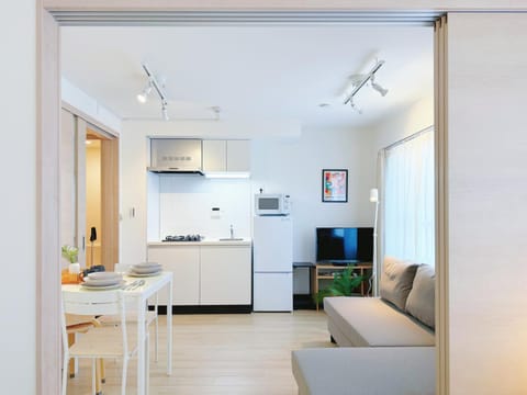 TV and multimedia, Kitchen or kitchenette, Living room, Dining area
