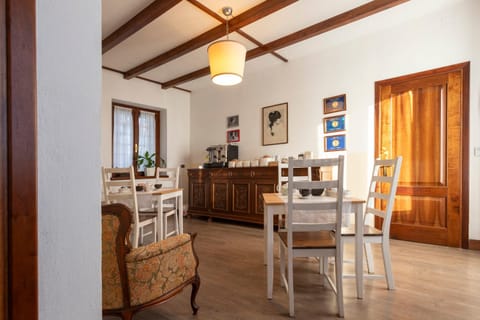 Dining area, Italian breakfast