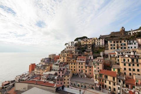 Beautiful view apartment Riomaggiore, Cinque Terre Apartment in Riomaggiore
