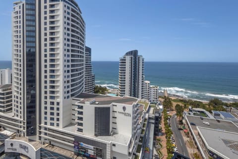 City view, Sea view