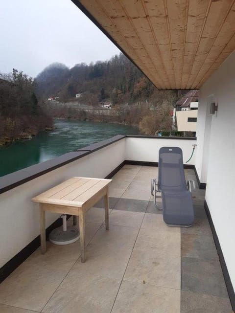 Balcony/Terrace, River view