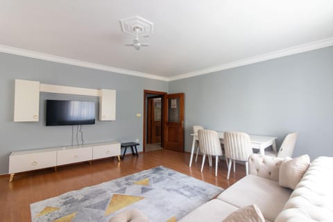 TV and multimedia, Living room, Dining area