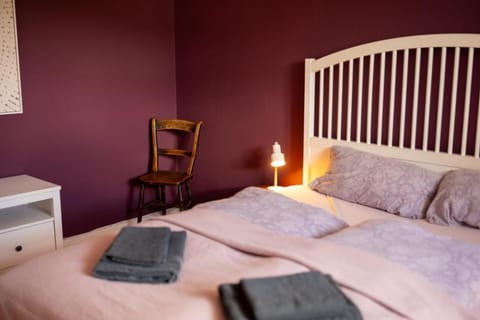 Bed, Decorative detail, Bedroom