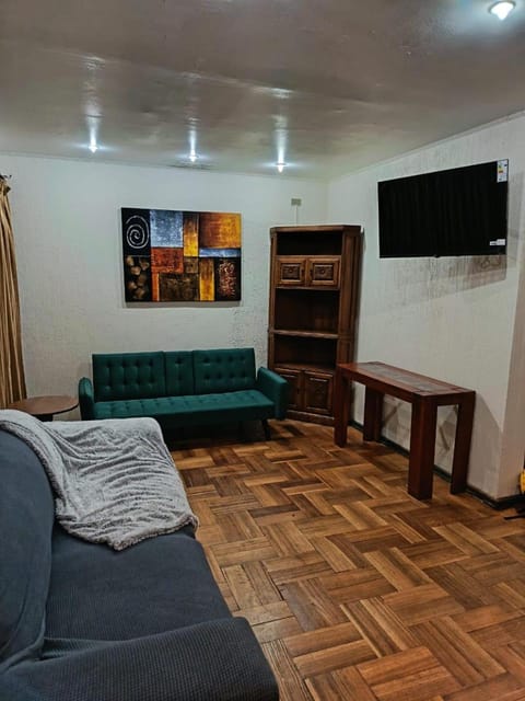 Communal lounge/ TV room