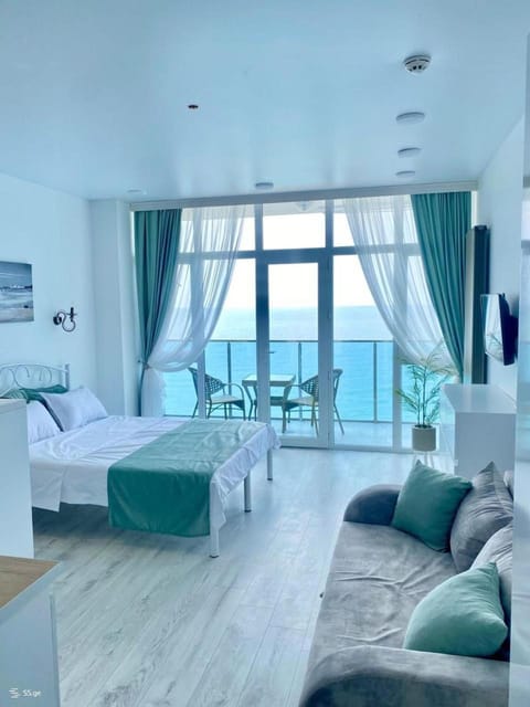Living room, Photo of the whole room, Bedroom, Sea view