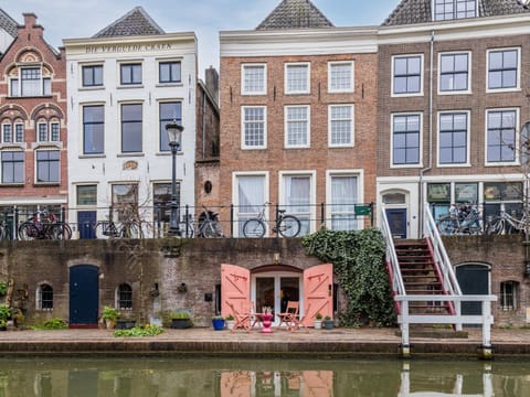 Property building, Balcony/Terrace