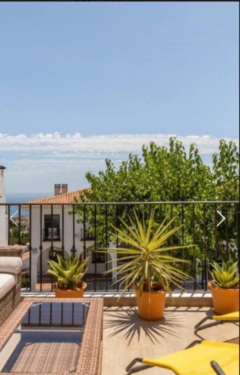 View (from property/room), Balcony/Terrace, Sea view