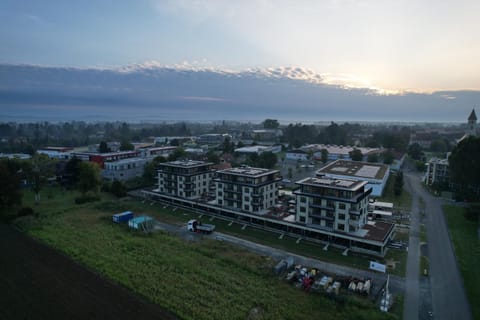 Natural landscape, Bird's eye view, Location