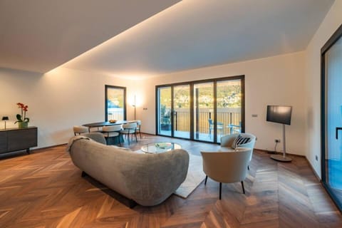 Villa Sull'acqua - Lakefront Apartment in Laglio