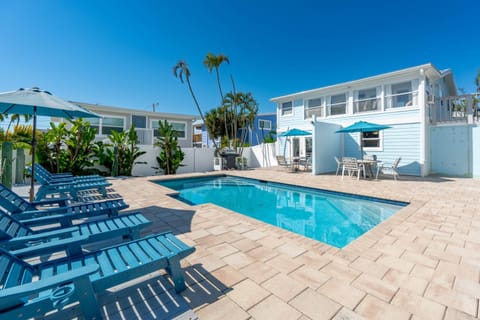 Bonita Estate by Sun Palace Vacations House in San Carlos Island