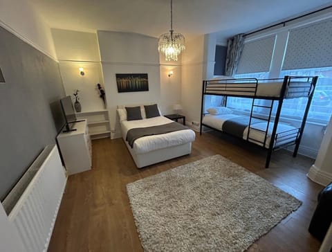 Bed, Bedroom, bunk bed