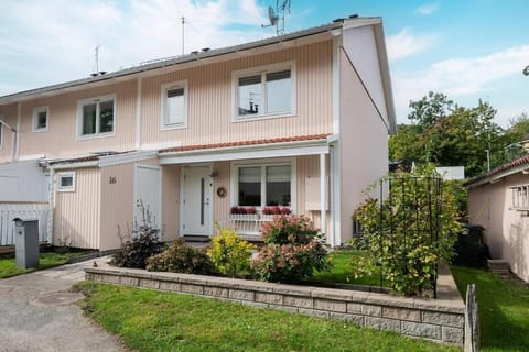 Property building, Garden view