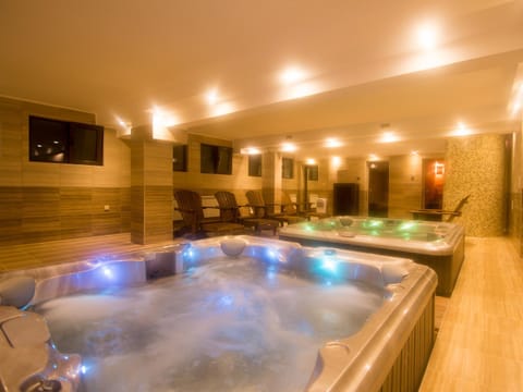Hot Tub, Spa and wellness centre/facilities