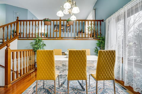 Deck and Outdoor Dining! Spacious St Paul Getaway House in Maplewood