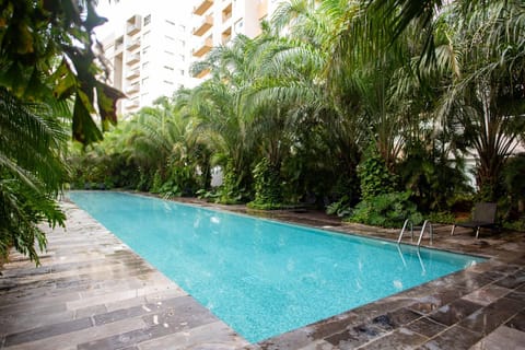 Property building, Day, Garden, Swimming pool, Swimming pool, sunbed