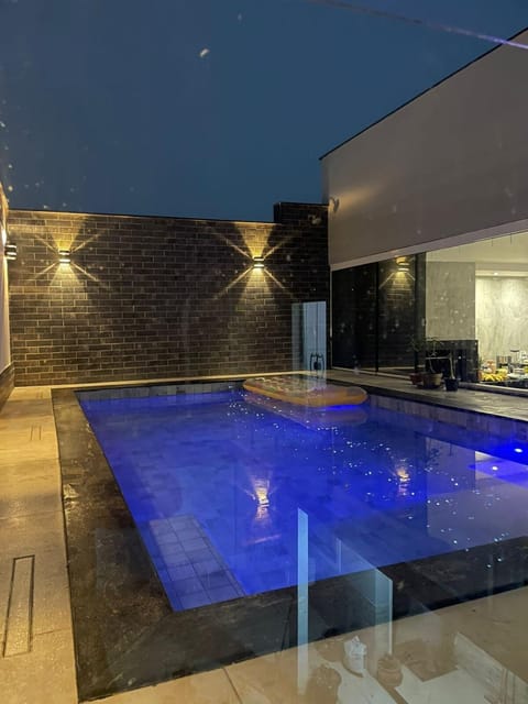 Night, Swimming pool