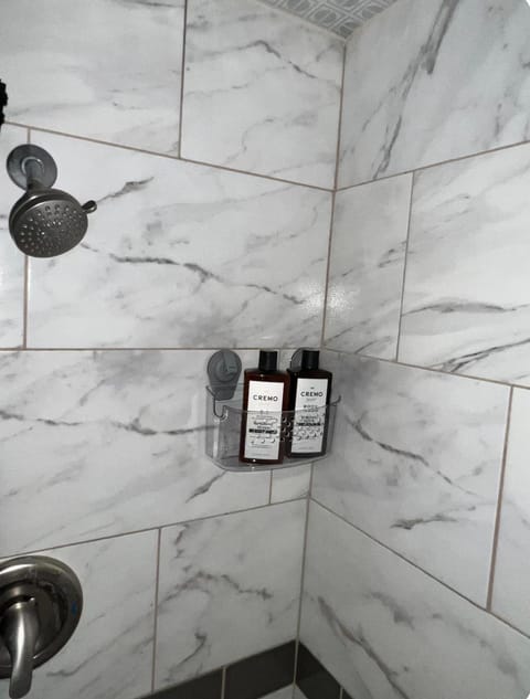 MidwestBNB Room2, Peaceful & Relaxing Vacation rental in Brooklyn Park