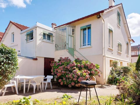 Gîte confortable proche Chartres - 6 pers. - FR-1-581-158 House in Chartres