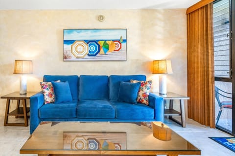 NEW LISTING Kamaole Sands #5-103 Inner Courtyard A/C Great Location, Near Beach Apartment in Kamaole