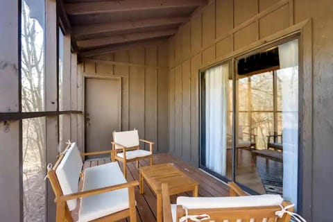 Secluded Studio Getaway with Outdoor Living and Trails Near Siloam Springs, Gentry, AR House in Arkansas