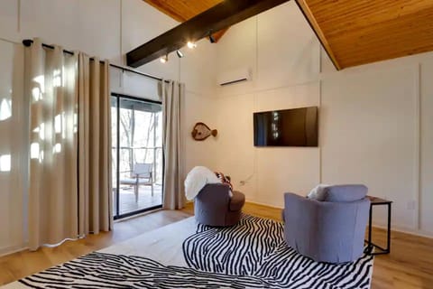 Secluded Studio Getaway with Outdoor Living and Trails Near Siloam Springs, Gentry, AR House in Arkansas