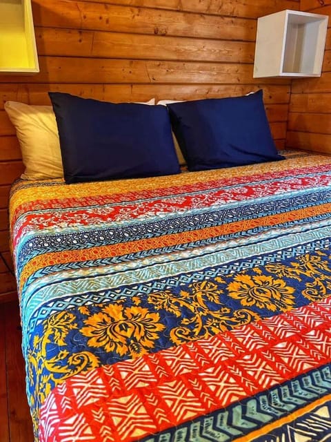 Unwind at Lake Buchanan: Charming Cabin, Panoramic Views, Outdoor Activities & Vineyards in Texas Cabin in Lake Buchanan