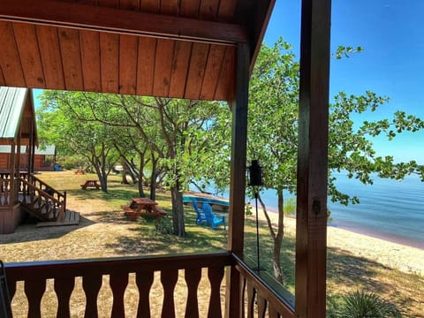 Unwind at Lake Buchanan: Charming Cabin, Panoramic Views, Outdoor Activities & Vineyards in Texas Cabin in Lake Buchanan