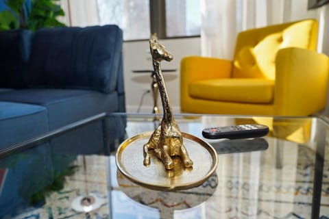 South Loop 2BR Chicago 420-Friendly Near McCormick & Chinatown Apartment in South Loop