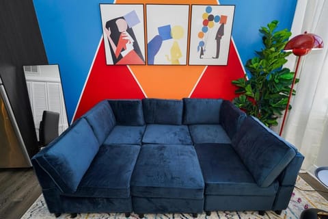 South Loop 2BR Chicago 420-Friendly Near McCormick & Chinatown Apartment in South Loop