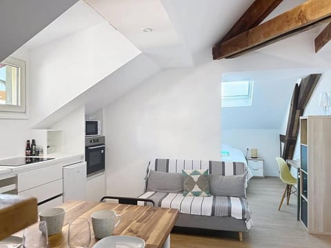 Kitchen or kitchenette, Living room, Dining area