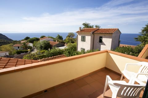 View (from property/room), Balcony/Terrace, Sea view